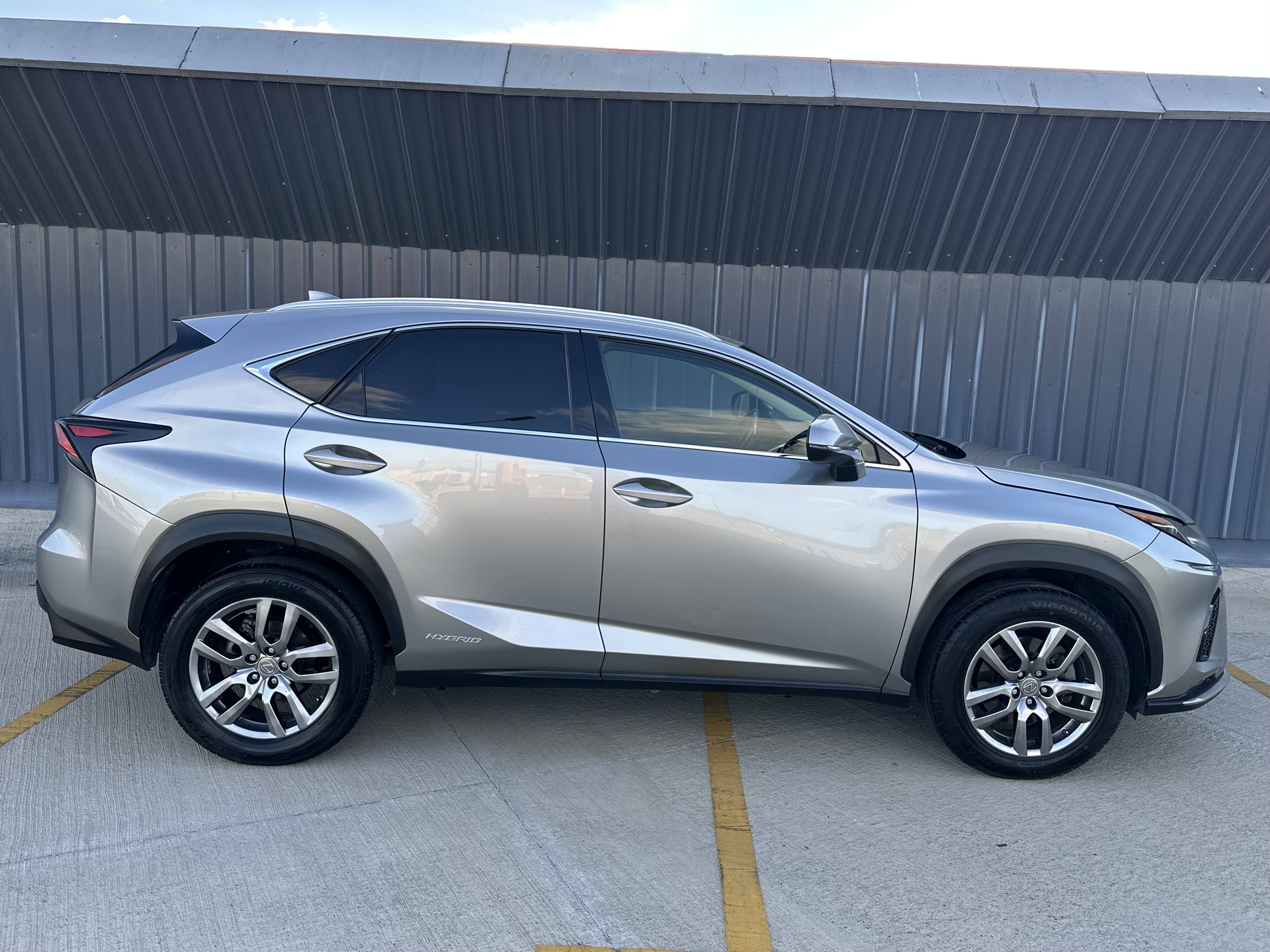 Lexus 